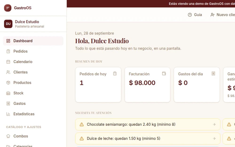 La misma pantalla del panel con la paleta bordó y las tipografías de COSOV.