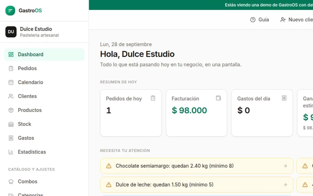 Panel de GastroOS con su identidad por defecto, en verde